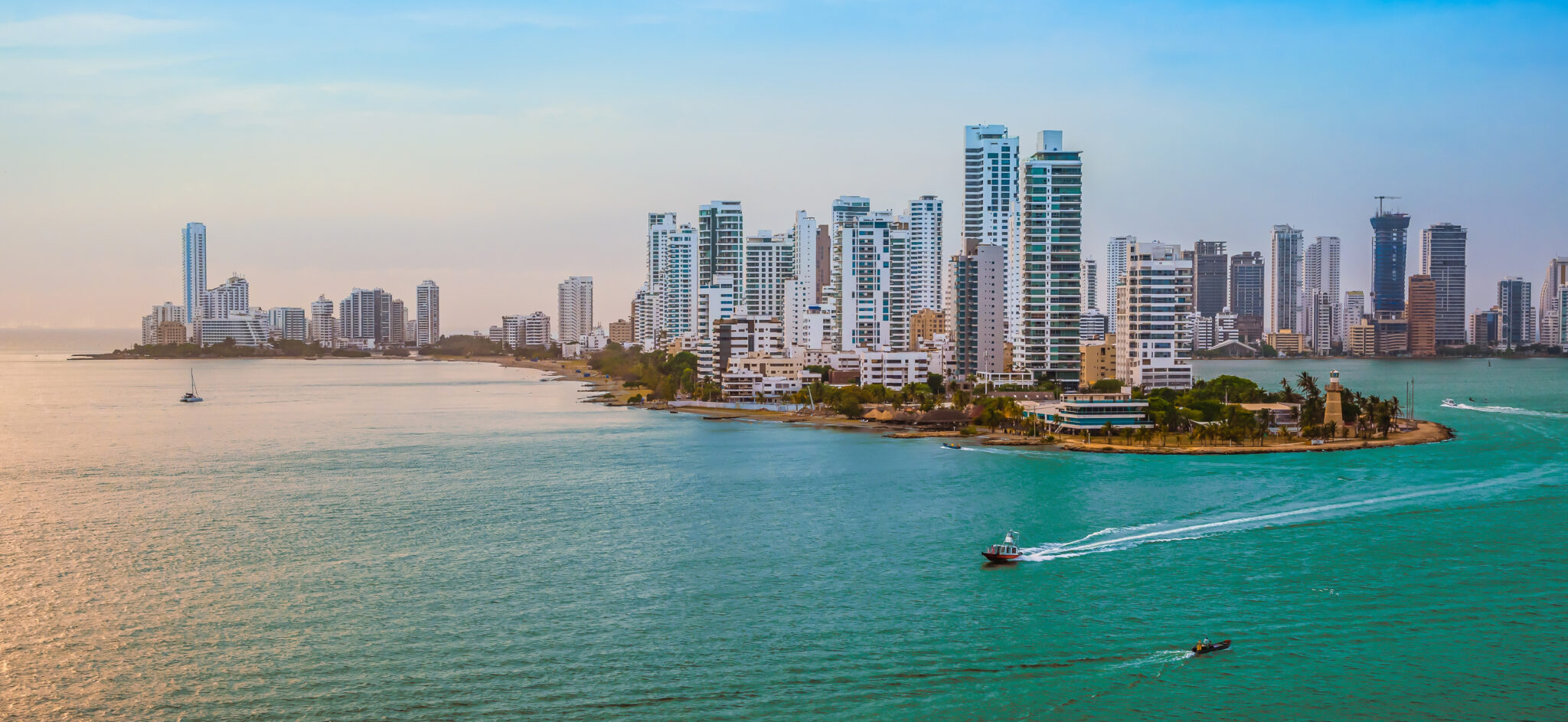 Colombia_Cartagena-2048x943